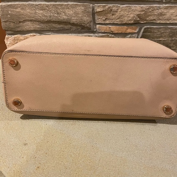 Michael Kors bag - Picture 5 of 9